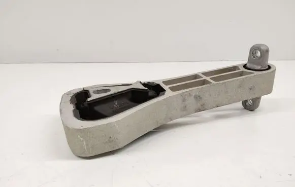 Volvo V60 Engine mount bracket 32298608