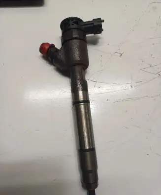 KIA Ceed Fuel injector 0445110589