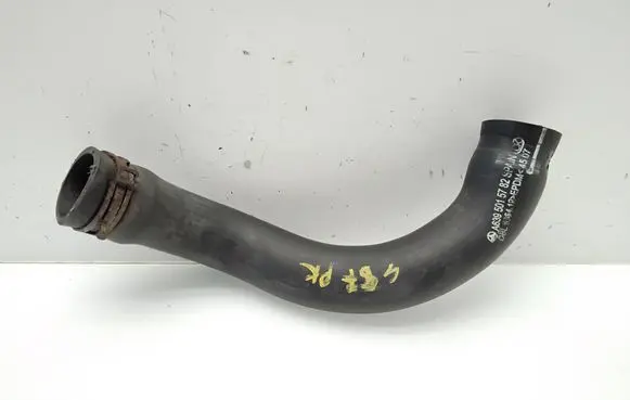 Mercedes-Benz Vito Viano W639 Engine coolant pipe/hose A6395015782