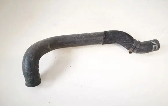 Mercedes-Benz C W203 Engine coolant pipe/hose 2038322794