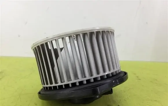 Honda Civic Heater fan/blower T109-1
