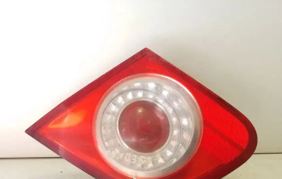 Volkswagen PASSAT B6 Tailgate rear/tail lights 273002