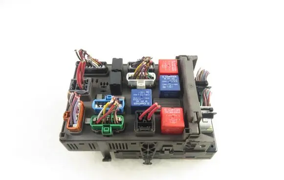 Renault Laguna II Central body control module 8200148810 8200190284 8200004201E