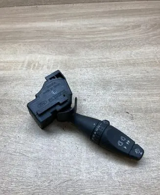 Ford Focus Wiper control stalk 98AG17A553DC