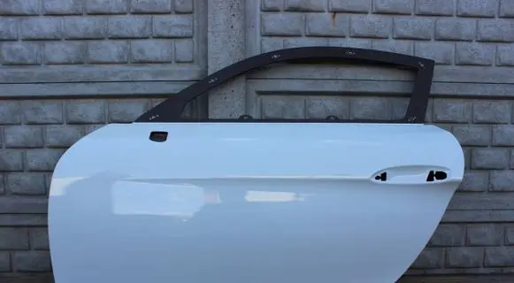 Door (2 Door Coupe)