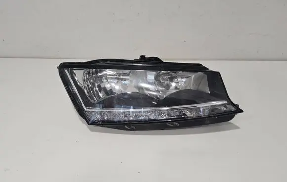 Skoda Fabia Mk3 (NJ) Headlight/headlamp 6V1941016D