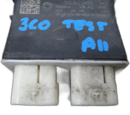 Volkswagen PASSAT B6 Trunk lid opening control unit 3G0962243D