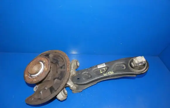 Mercedes-Benz GLA W156 X156 Stub axle 