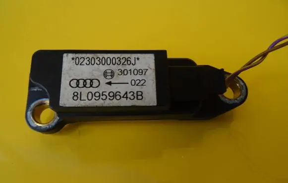 Audi A3 S3 8L Airbag deployment crash/impact sensor 8L0959643B