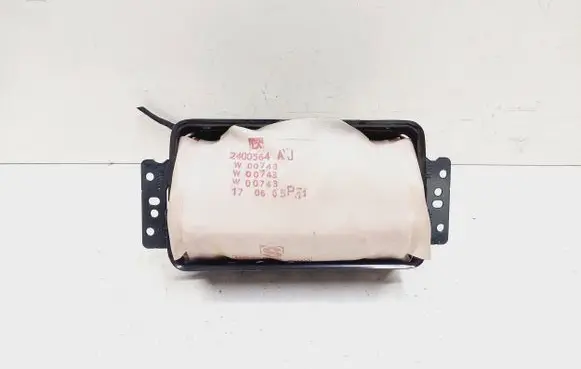 Chrysler 300 - 300C Passenger airbag P04649118AG 2400564AJ 2404841AA