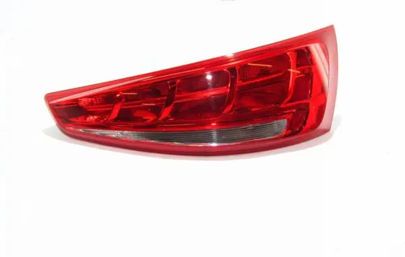 Audi Q3 8U Tailgate rear/tail lights 8U0945094