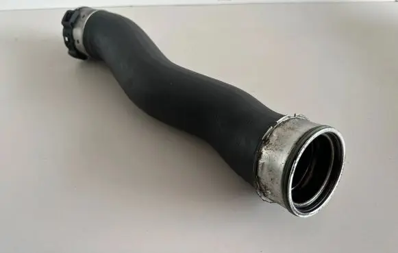 BMW X1 E84 Intercooler hose/pipe 5290413