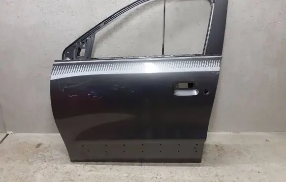 Renault Twingo III Front door