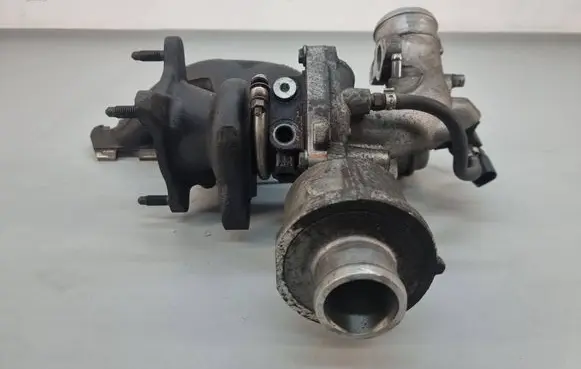 Audi A4 S4 B8 8K Turbo 06H145701L