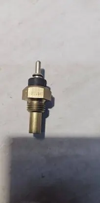 Mercedes-Benz 190 W201 Coolant temperature sensor 0055421017
