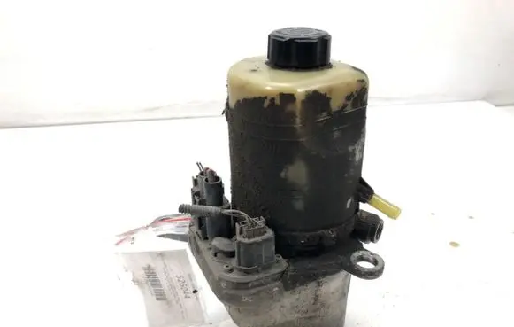 Ford Focus C-MAX Power steering pump 3M513K514DG