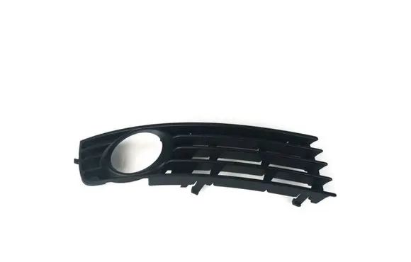 Audi A4 S4 B7 8E 8H Front bumper lower grill 8E0807682