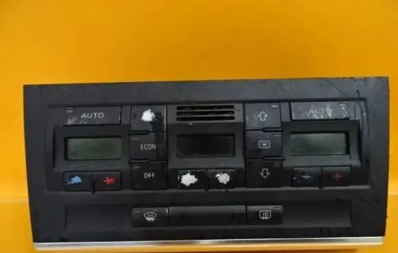 Audi A4 S4 B6 8E 8H Climate control unit 8E0820043