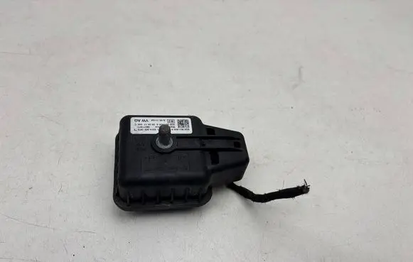 Volkswagen PASSAT B8 Alarm system siren 5Q0951605A