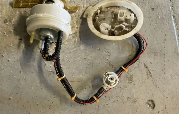 BMW 6 F12 F13 In-tank fuel pump 7260648