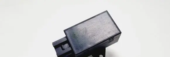 Volkswagen Golf V Seat heating relay 7L0959772