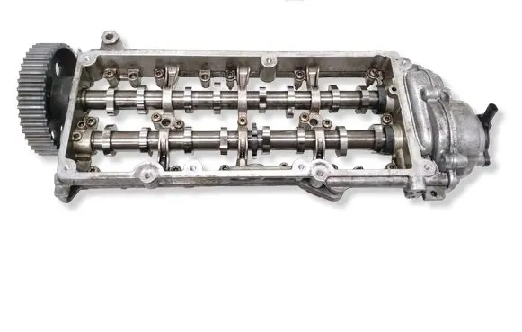 Volkswagen PASSAT B8 Camshaft 04L103308F 103L109096B 04L109105