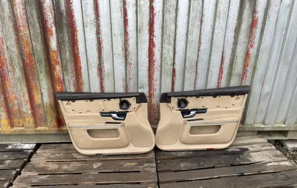 Jaguar XJ X351 Front door card panel trim AW93F23713C M637C