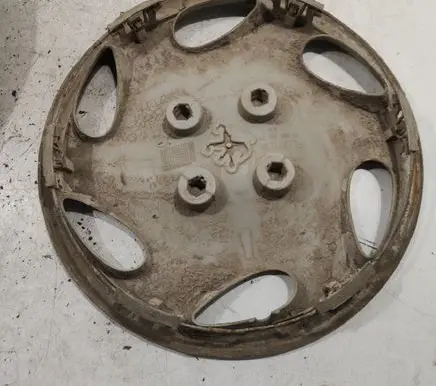 Peugeot 206 R14 wheel hub/cap/trim 9628918177