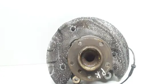 BMW 1 E81 E87 Front wheel hub spindle knuckle