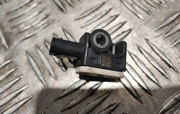 Mercedes-Benz GLE (W166 - C292) Airbag deployment crash/impact sensor A1668210151