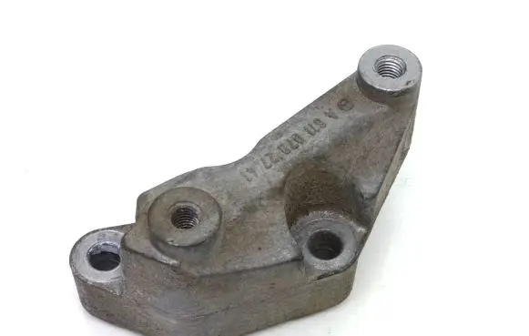 Mercedes-Benz Vito Viano W639 Engine mounting bracket A6110782741