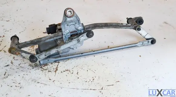 Audi A3 S3 8P Front wiper linkage and motor 8P2955119E 0390241996