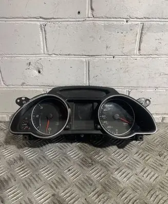 Audi A5 8T 8F Speedometer (instrument cluster) 8T0920981B 503001520505