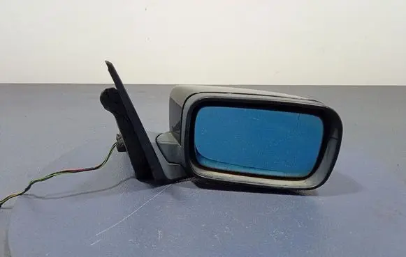 BMW X3 E83 Front door electric wing mirror