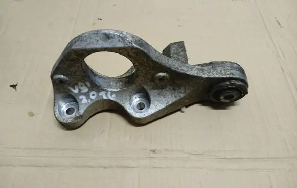 Volvo S90, V90 Driveshaft support bearing bracket 32222463