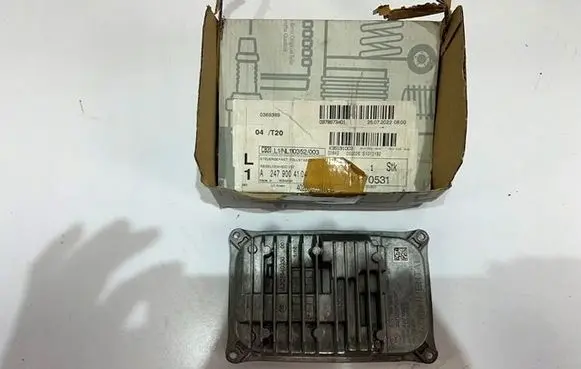 Mercedes-Benz GLA H247 LED ballast control module 