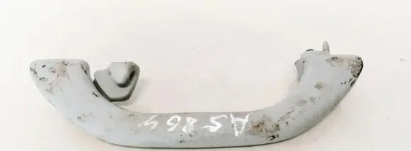 Volkswagen PASSAT B5.5 Rear interior roof grab handle 3B0857607A