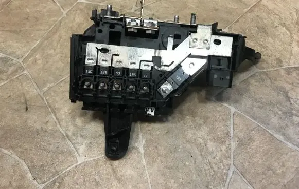 Mercedes-Benz C W205 Fuse module DBPD924