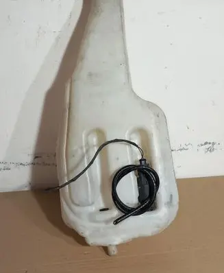 Mercedes-Benz Sprinter W906 Windshield washer fluid reservoir/tank A9068690020