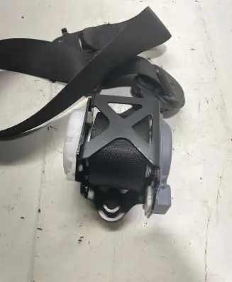 BMW X5 E70 Front seatbelt S2716104109H 12B0451P05675