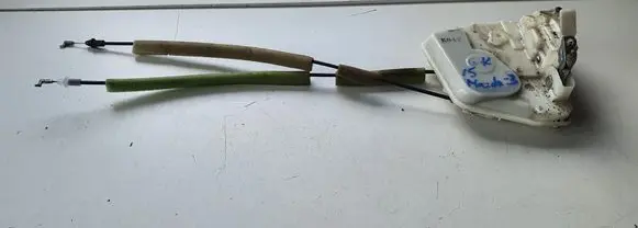 Mazda 3 II Rear door lock