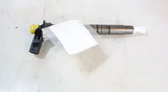 Fuel injector