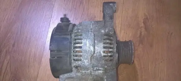 Nissan Micra Generator/alternator 231000u060 0123115010