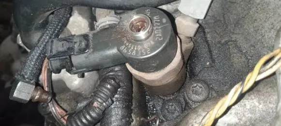 Volvo S60 Fuel injector 0445110078 8658352
