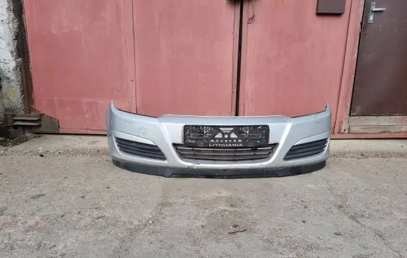 Opel Astra H Front bumper