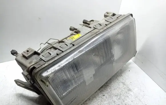 Mercedes-Benz 190 W201 Headlight/headlamp 1307022130