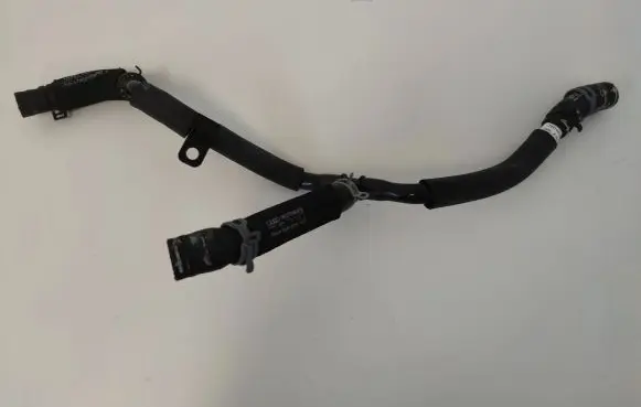 Audi e-tron Electric car engine cooling hoses/pipes 4KE819885B