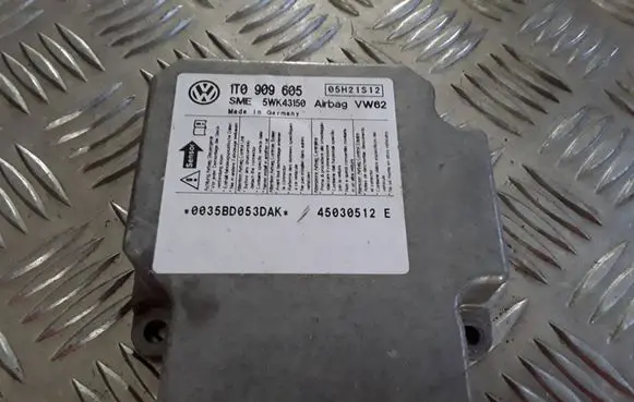 Volkswagen Touran I Airbag control unit/module 1T0909605 5WK43150
