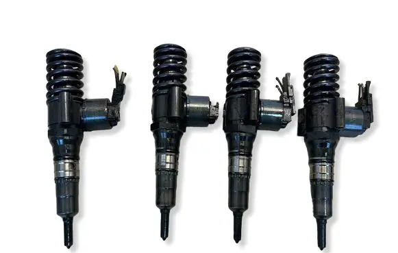 Audi A6 S6 C6 4F Fuel injectors set 0414720404
