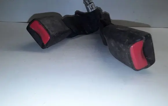 Mazda 6 Middle seatbelt buckle (rear) T86240B